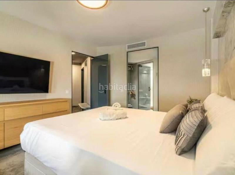 Foto 6406ca51-3475-4746-95ea-0ed8dc25b52a. Rent apartment with parking pool in lomas de Marbella club Marbella