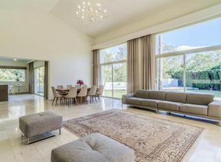 Rent House in Guadalmina Baja. Lujo