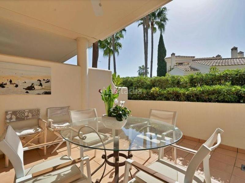 Foto 949c6438-4376-421b-a949-23f9f551b075. Semi detached house with parking pool in Nueva Atalaya Estepona