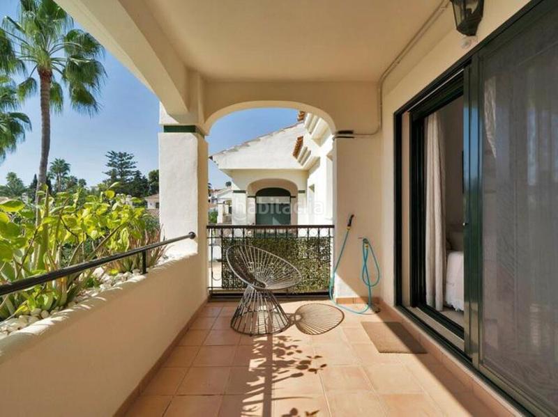Foto e38f9d9d-17ca-41bf-b306-7a2b18e38ac5. Semi detached house with parking pool in Nueva Atalaya Estepona