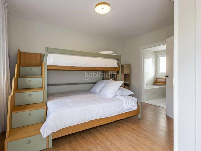 Foto a0bfc98c-4403-45e8-b365-d6fa05c5619f. Location maison jumelée avec parking piscine dans Los Naranjos Marbella