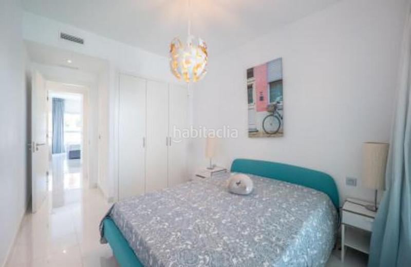 Foto 470a55b2-b3ca-4299-a44a-69b78739dca2. Lloguer àtic amb aparcament piscina a Bel - Air Estepona