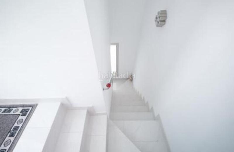 Foto e761fcd7-f2fc-4678-89cf-8df5b9fb239c. Lloguer àtic amb aparcament piscina a Bel - Air Estepona