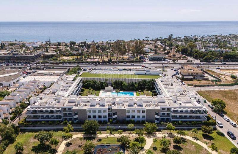 Foto ea623395-6985-4276-8c4f-2da52ce3dd78. Lloguer àtic amb aparcament piscina a Bel - Air Estepona