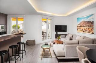 Piccolo appartamento in Nueva Andalucía centro. Elegante apartamento en planta baja con modernidad y distinción