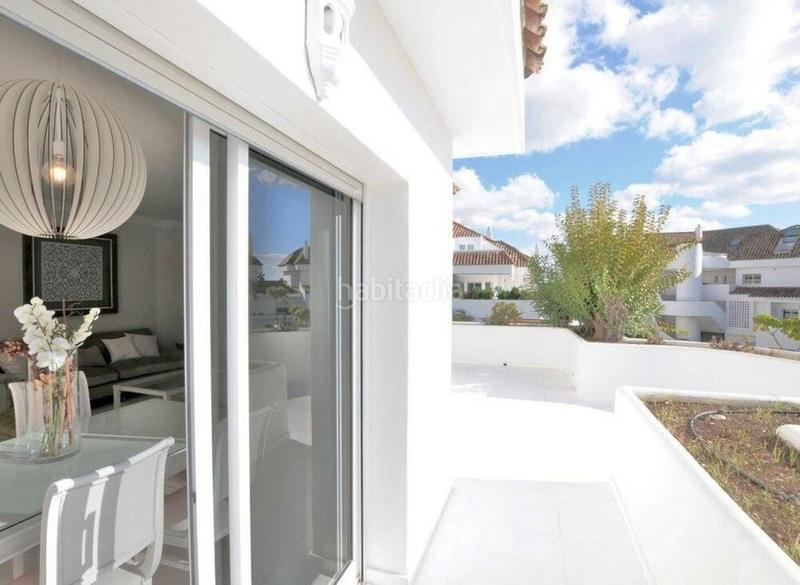 Foto 92bfa832-c271-4069-8e65-e50d79efa43a. Affitto attico con parcheggio piscina in lomas de Marbella club Marbella
