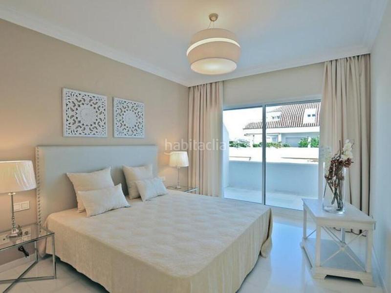 Foto f2d0036e-6d99-43de-8457-ebf7f8537f09. Affitto attico con parcheggio piscina in lomas de Marbella club Marbella