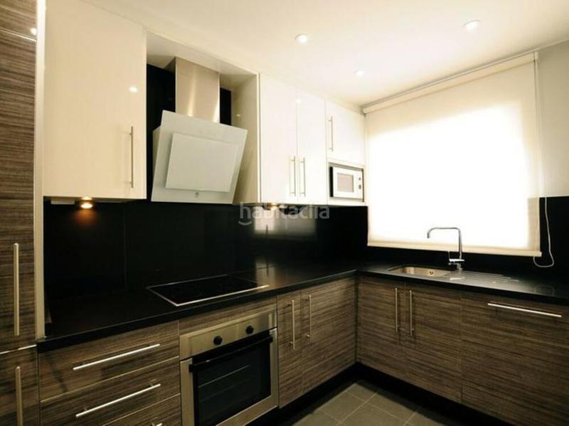 Foto f1908fc3-e335-4d13-bea9-0992169a192d. Rent penthouse with parking pool in lomas de Marbella club Marbella