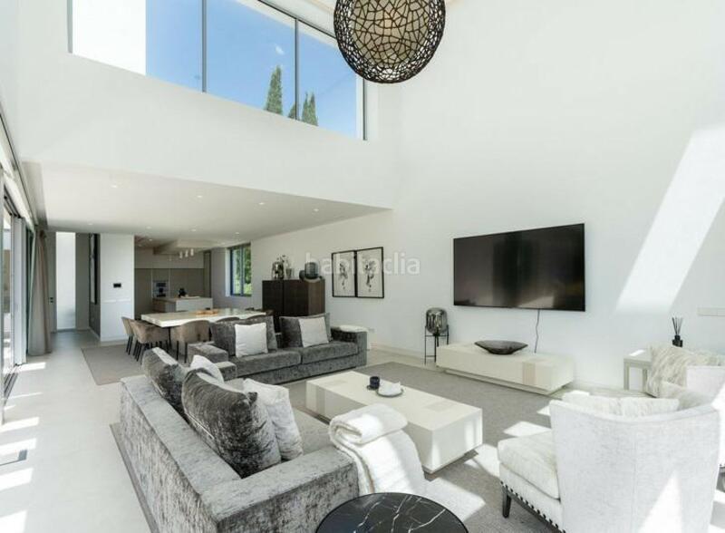 Foto 7cc65fbc-df4d-44a1-9376-02a1e2206570. Miete haus mit heizung parking pool in Los Flamingos Benahavís