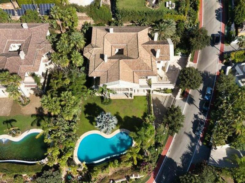 Foto 3499907e-3272-4059-870a-2bccfececff7. Affitto casa con parcheggio piscina in Sierra Blanca Marbella