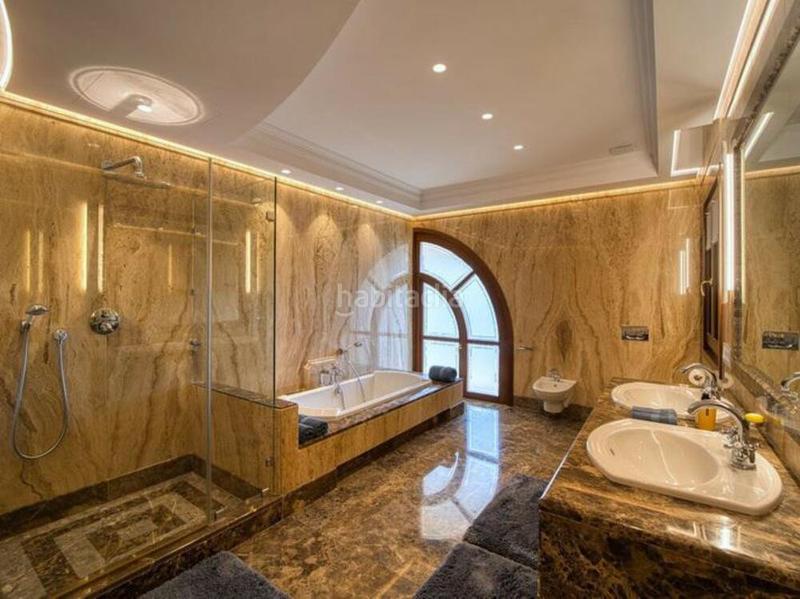 Foto e8c65051-577c-4ea5-8b0f-f5a3480ea019. Affitto casa con parcheggio piscina in Sierra Blanca Marbella