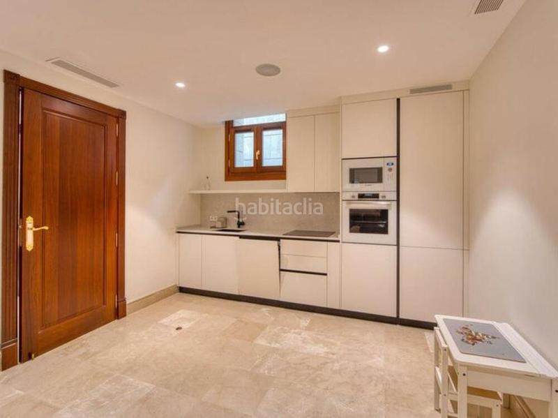 Foto 0aef16a4-6bb2-4b89-95a9-a81f6ac96685. Lloguer casa amb aparcament piscina a Sierra Blanca Marbella