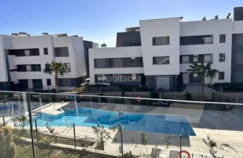 Foto f1b44600-b8c9-405b-ae14-89956e5f7af3. Affitto piccolo appartamento con parcheggio piscina in Estepona