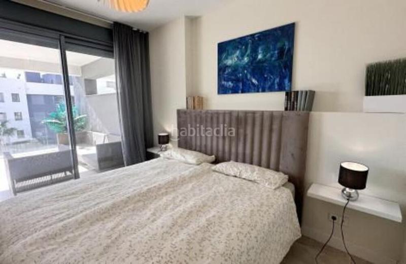 Foto bc116bfa-a119-4d56-b650-8de168bcb305. Lloguer apartament amb aparcament piscina a La Concha - Resina Golf Estepona