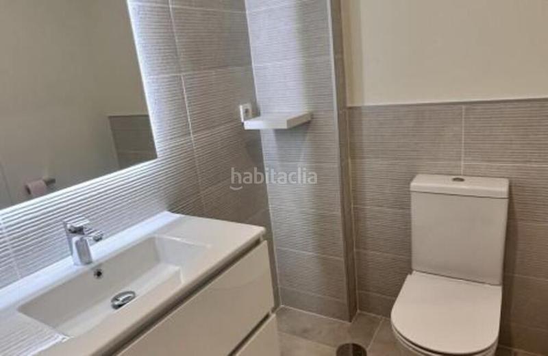 Foto fbe9572f-f1d7-4e23-a830-15bc3dda5e3f. Lloguer apartament amb aparcament piscina a La Concha - Resina Golf Estepona