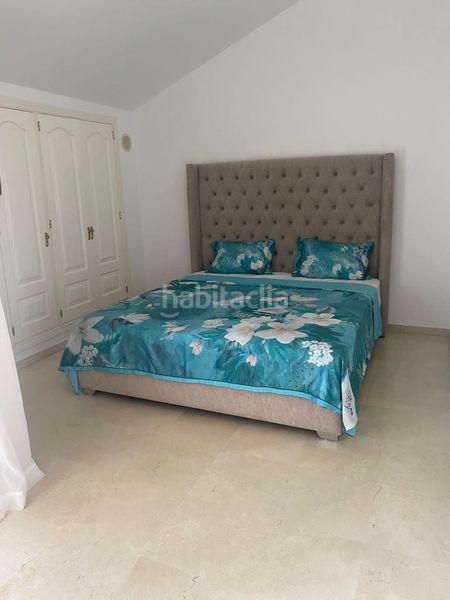 Foto 330a5e1e-2a3e-4282-82c4-68b6c657231a. Rent penthouse with parking pool in Guadalmina Alta Marbella