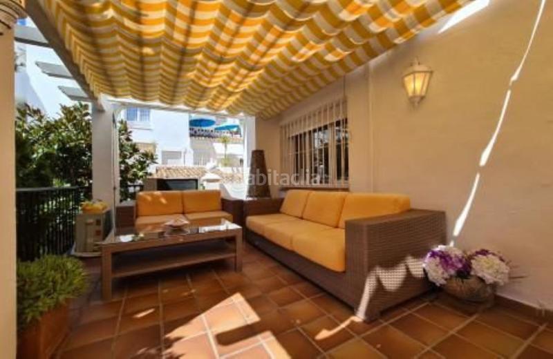 Foto 4bef4a81-4b23-4c65-82c8-67cf9034af3a. Miete appartement in piedramar-arroyo piedras 1 in Marbella