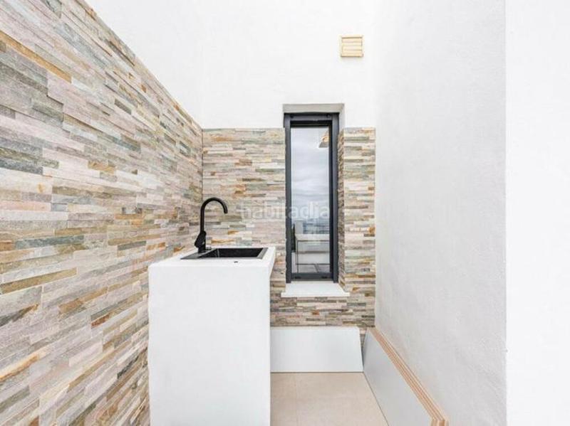 Foto 0adff300-572a-4b25-9895-181ef306ad80. Casa adossada amb calefacció aparcament piscina a Marbella