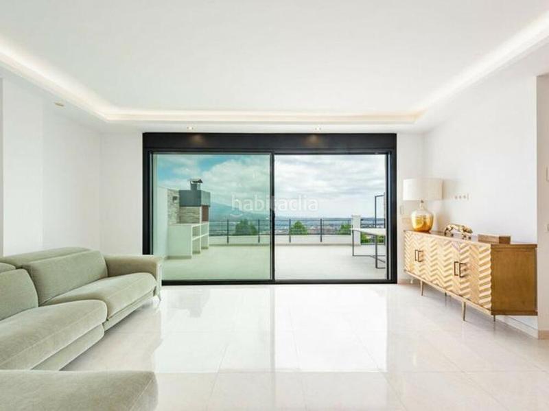 Foto 247ee5b3-064b-414c-b278-c19abd27fc56. Casa adossada amb calefacció aparcament piscina a Marbella