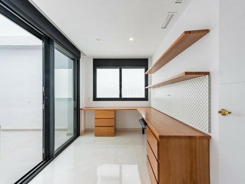 Foto 73a21204-c393-4882-91cd-87d2dcd1f3ad. Casa adossada amb calefacció aparcament piscina a Marbella