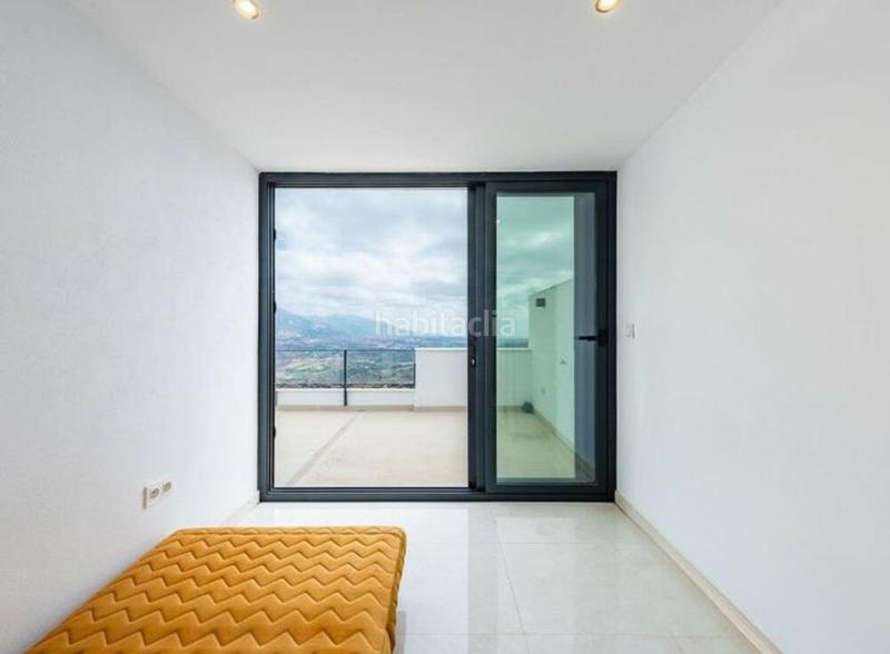 Foto 9b5a4fdc-7132-4f10-b34f-6fd0c357e754. Casa adossada amb calefacció aparcament piscina a Marbella