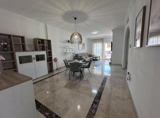 Apartament a Nueva Andalucía centro