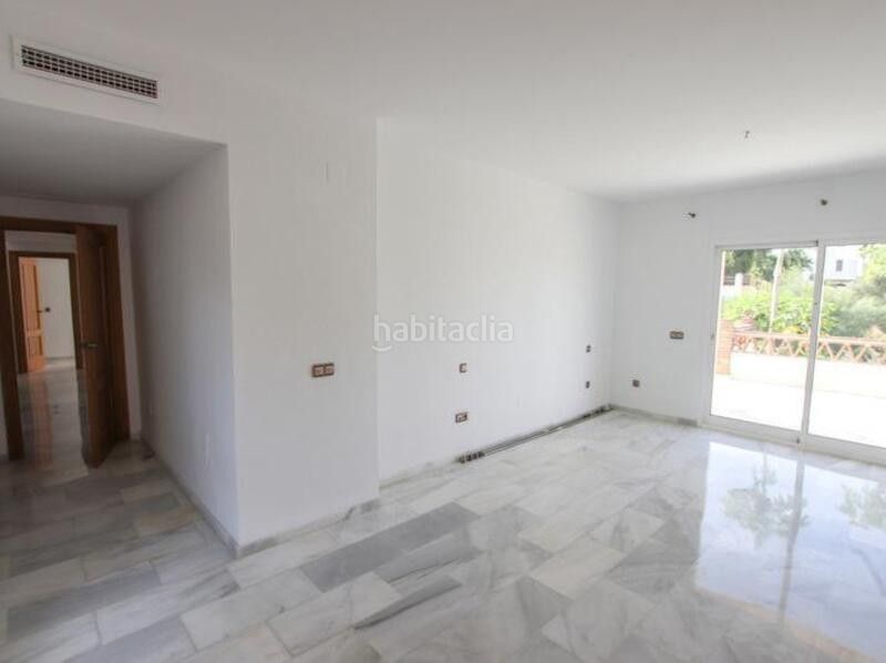Foto 2a121dd7-ea5d-4c75-a24b-18570feb7d52. Lloguer casa amb calefacció aparcament piscina a Marbella