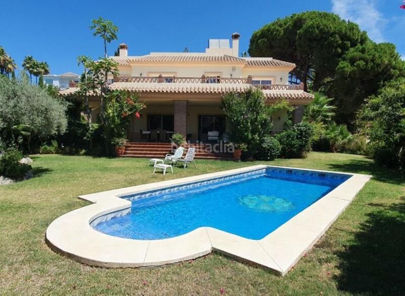 Foto 31d89b90-f287-46f3-adfa-aa60148fa6c4. Lloguer casa amb calefacció aparcament piscina a Marbella
