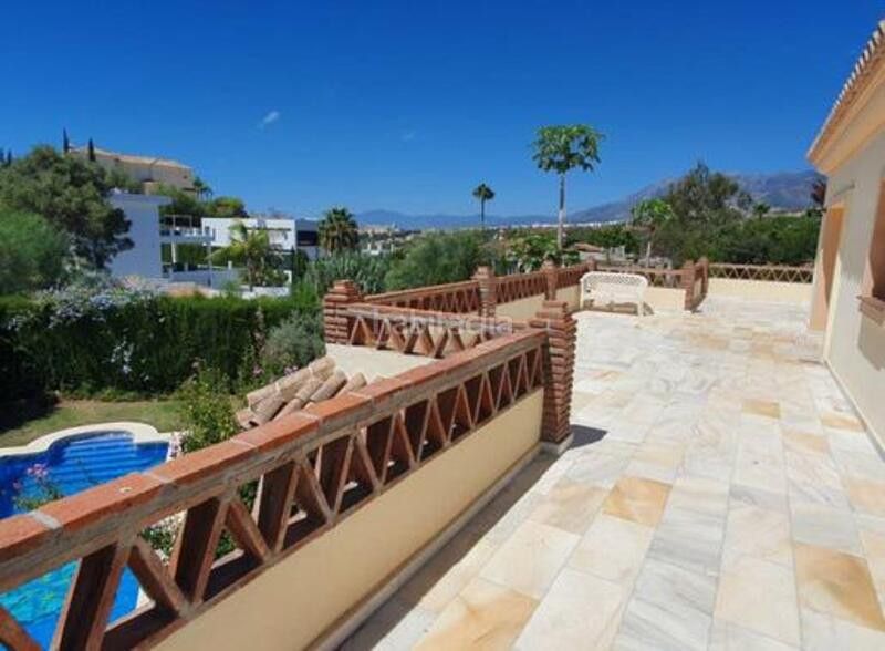 Foto a59def9e-52f6-4e60-80dd-362d97d9c8ea. Lloguer casa amb calefacció aparcament piscina a Marbella