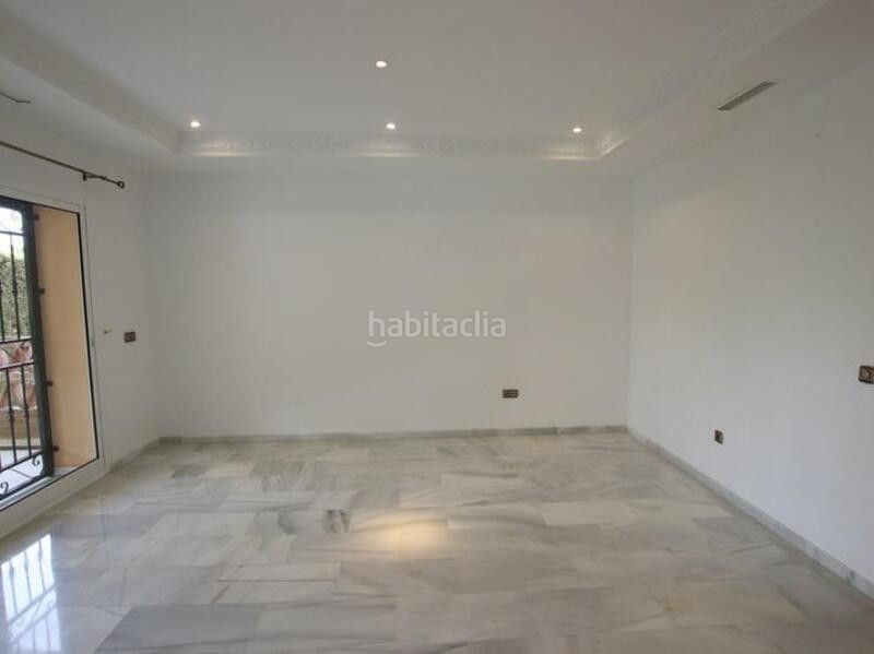 Foto f111d854-c884-4c32-9614-f56c473b9fea. Lloguer casa amb calefacció aparcament piscina a Marbella