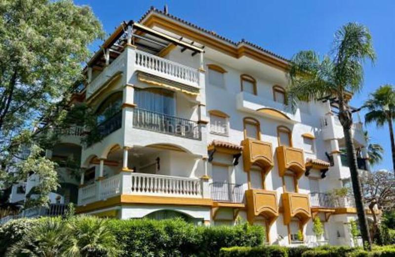 Foto 704142ff-b9d1-4b6a-9e2f-6de5c60722d0. Miete appartement mit parking pool in La Dama de Noche - La Alzambra Marbella