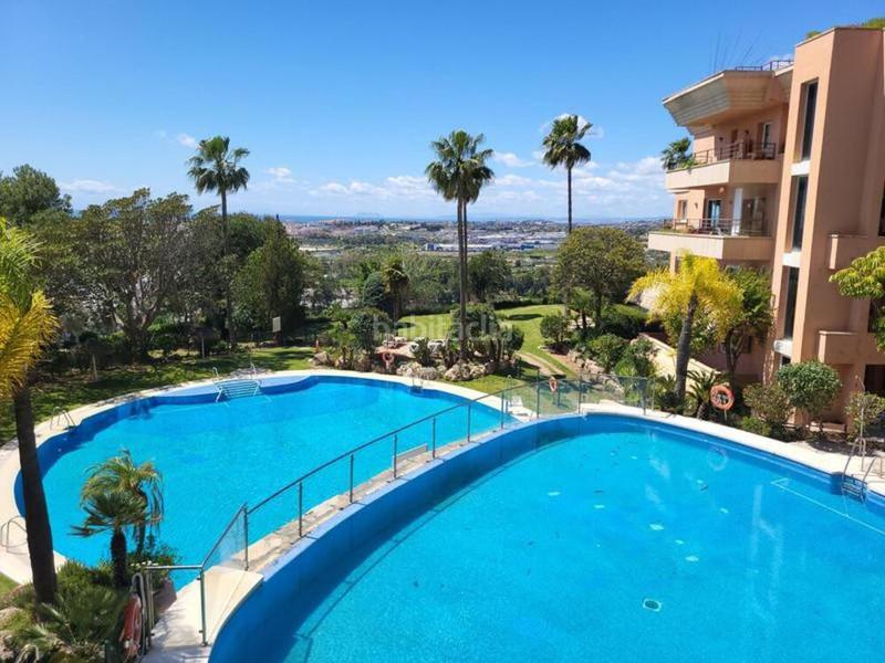 Foto 27c2b12b-2948-4334-a933-682e59936349. Appartement mit parking pool in Los Naranjos Marbella