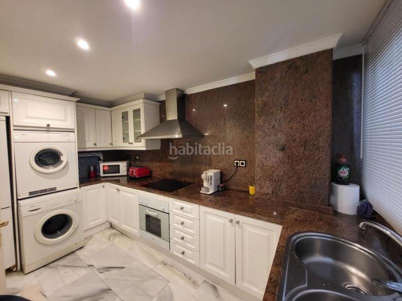 Foto 335df7eb-3efd-4c7a-a6ad-4856643f5546. Appartement mit parking pool in Los Naranjos Marbella
