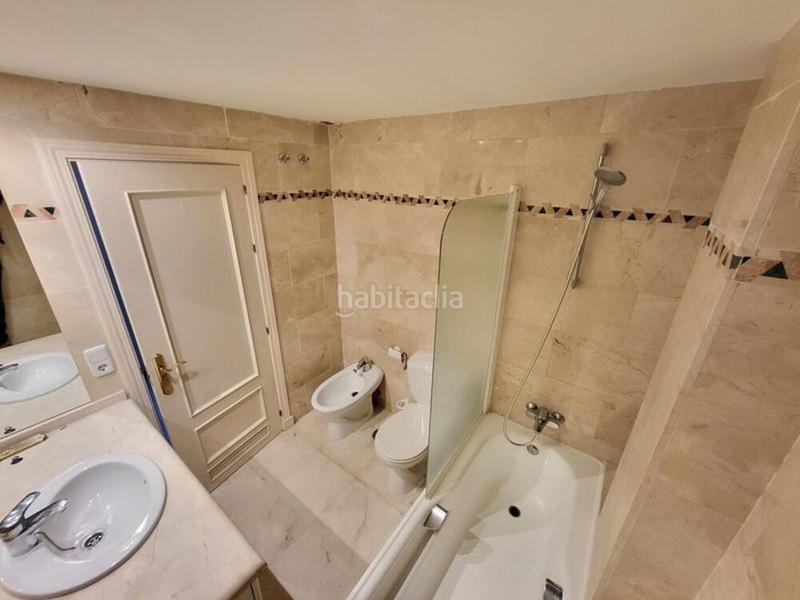 Foto 35ce3e80-e913-430c-aca0-cdef319b20b9. Appartement mit parking pool in Los Naranjos Marbella