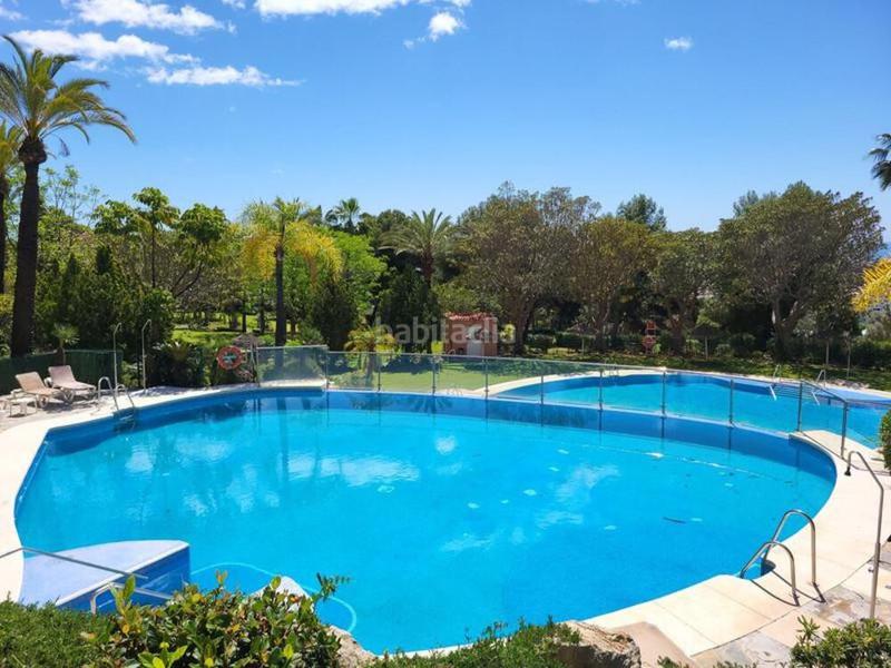 Foto 525b7988-dc16-4504-945c-b57329dfa741. Appartement mit parking pool in Los Naranjos Marbella
