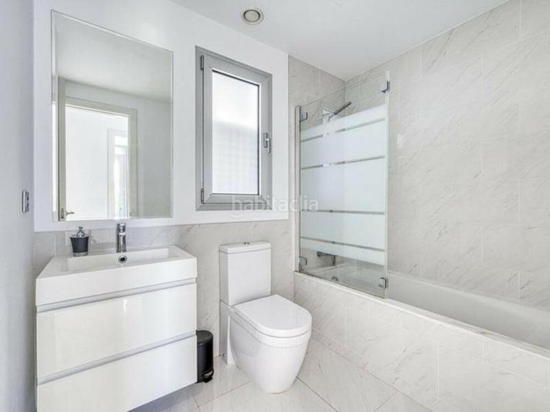 Foto 80f2035e-0c69-49f8-984d-44b5124c631b. Apartament amb aparcament piscina a Bel - Air Estepona