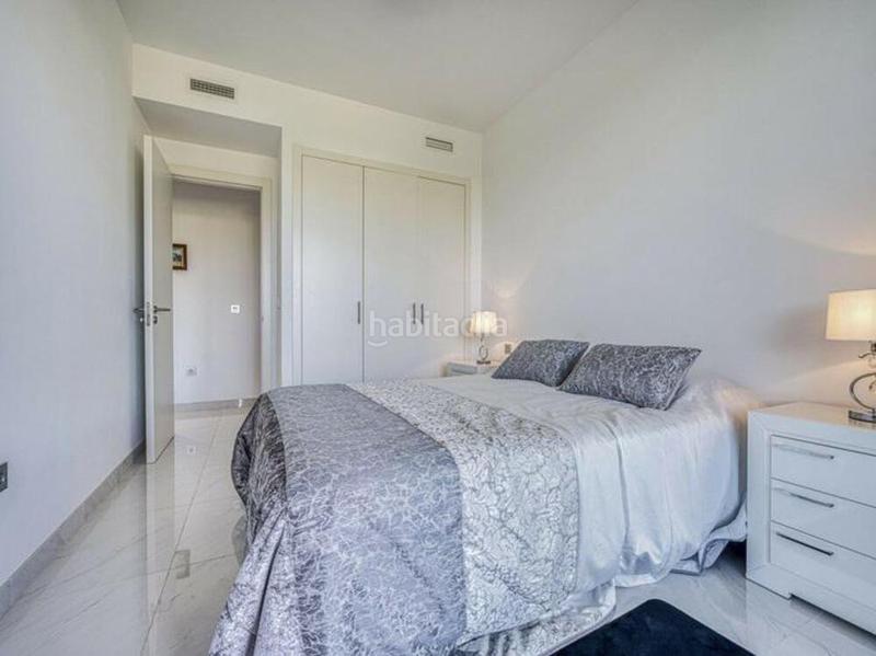 Foto a983be93-1154-462b-a6bd-c8c77990d467. Apartament amb aparcament piscina a Bel - Air Estepona