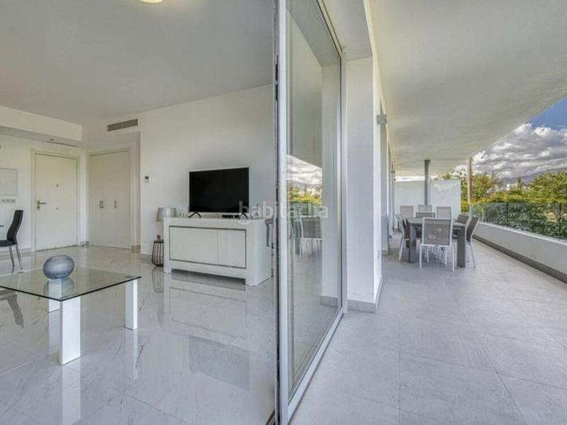 Foto fffb5ca8-f526-4e13-bd61-6675f53c8c7c. Apartament amb aparcament piscina a Bel - Air Estepona