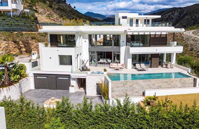 Foto 9b9b3f48-2841-495e-9830-6765647ee3eb. Haus mit heizung parking pool in La Quinta Benahavís