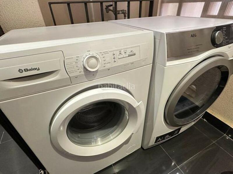 Foto ca81f2eb-6996-4bf4-bff8-3d61f3933cfb. Miete appartement mit parking pool in Zona de Punta Plata Estepona