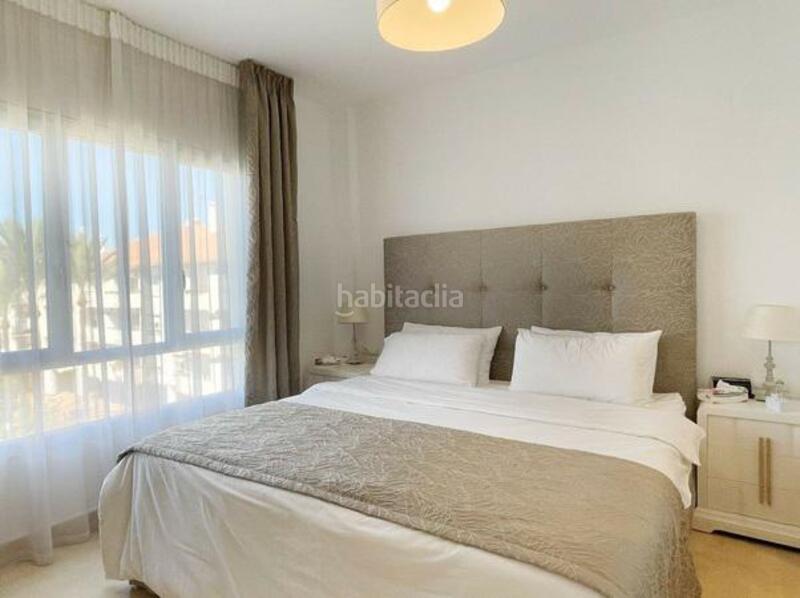 Foto b1097ae0-82cc-4792-bc27-4224bec82655. Attico con parcheggio piscina in Nueva Andalucía centro Marbella