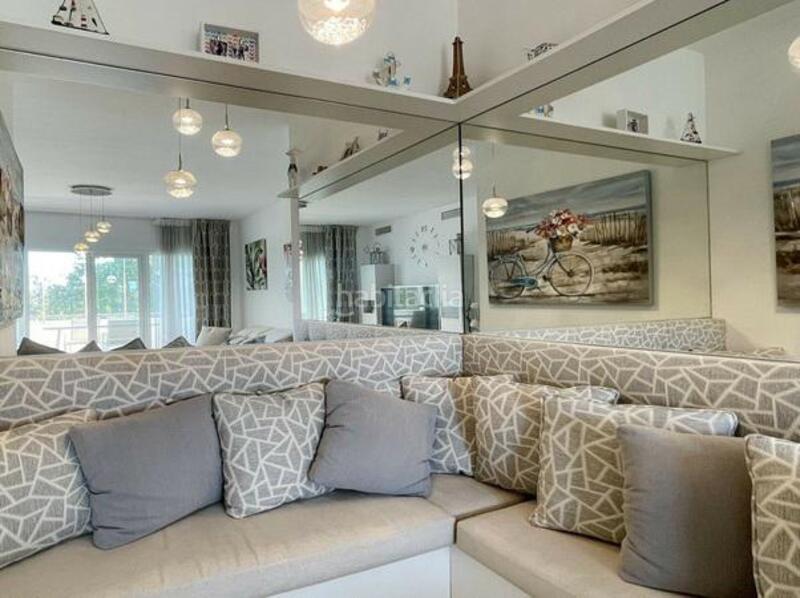 Foto c50b6264-235c-4fe0-bfd5-62babc9fdfe3. Attico con parcheggio piscina in Nueva Andalucía centro Marbella