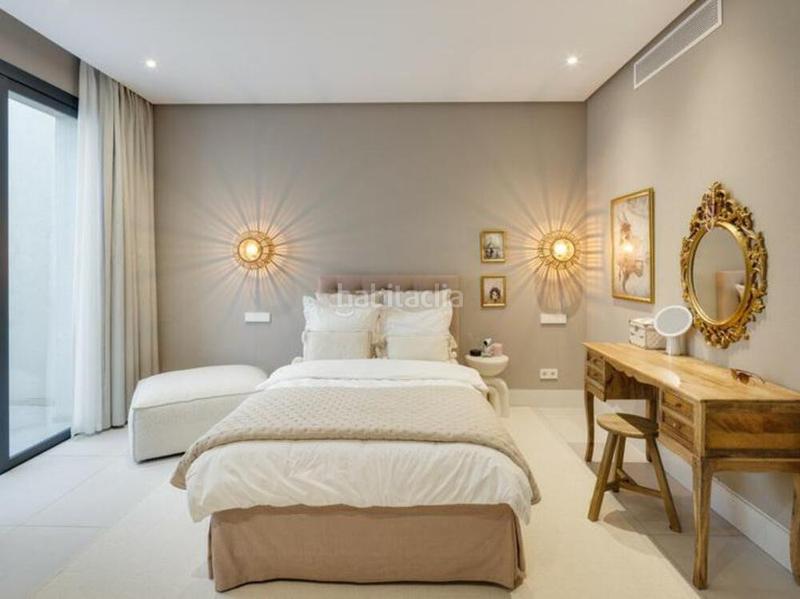 Foto 7844585d-9cc1-434f-ab9e-bb83d2ad54e0. Casa amb aparcament piscina a Los Naranjos Marbella