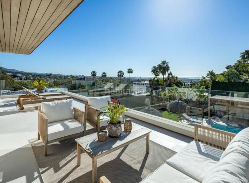 Foto 7fa80855-eb1c-49a4-b135-ee1e360b005e. Casa amb aparcament piscina a Los Naranjos Marbella