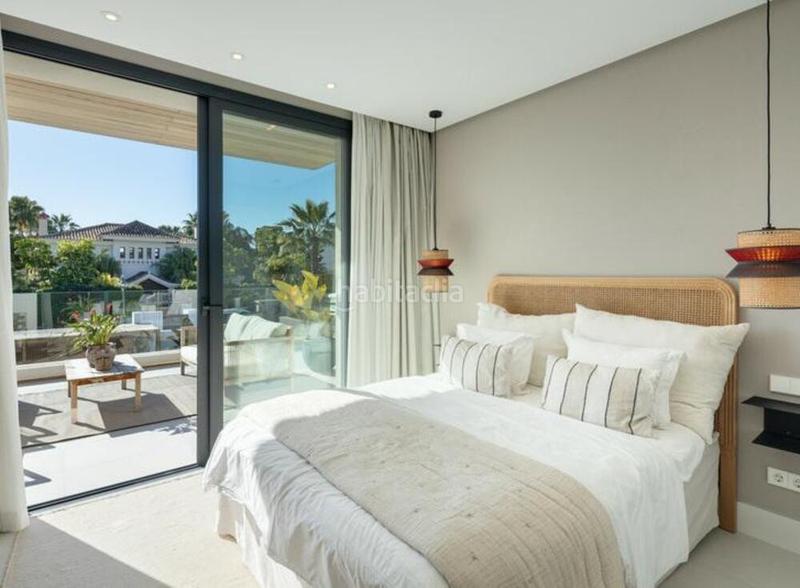 Foto b8fc5a20-71fb-4502-be60-6339efe3d943. Casa amb aparcament piscina a Los Naranjos Marbella