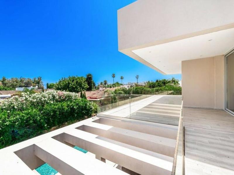 Foto 835d804d-72f6-4994-a062-8abec0f73bf6. Casa amb aparcament piscina a San Pedro de Alcántara Pueblo Marbella