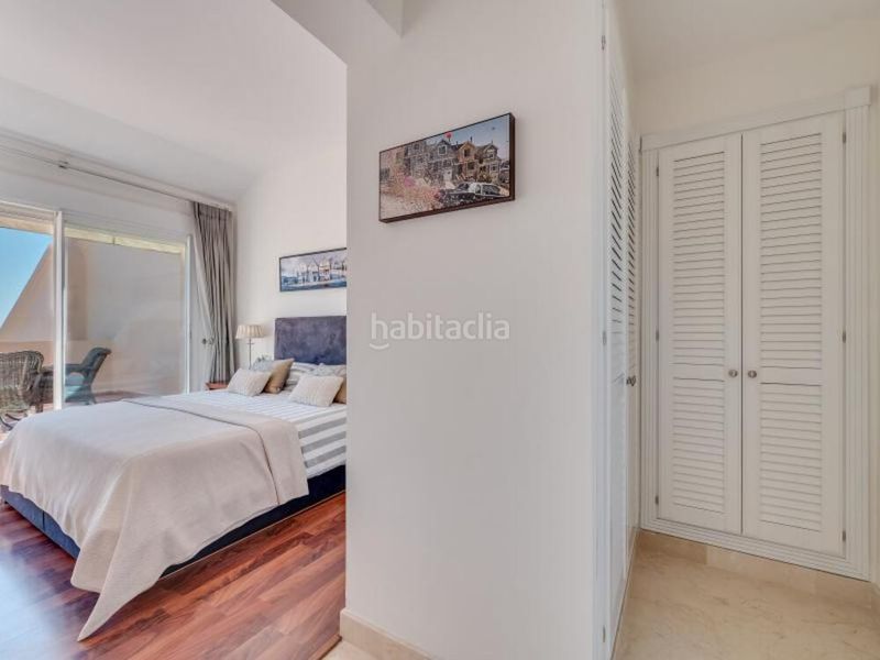 Foto c2facf86-8961-48a2-b182-4e6cbff2c332. Rent penthouse with parking pool in Los Naranjos Marbella