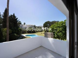 Planta baja en Nueva Andalucía centro