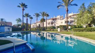 Rent Ground floor in Valdeolletas - Las Cancelas - Xarblanca. Amplio apartamento en planta baja de 3 dormitorios en marbella,