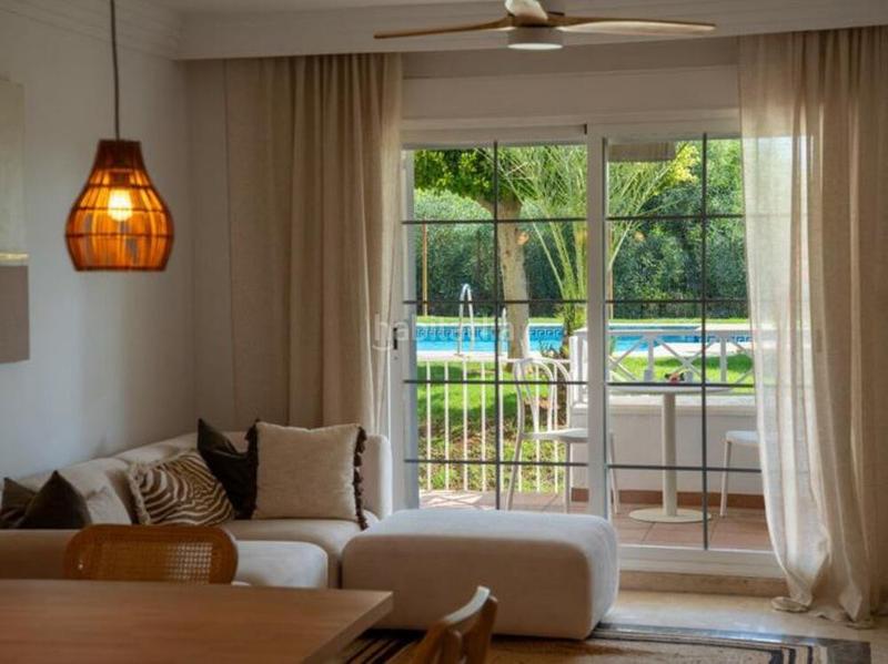 Foto cde36c93-8e44-4e58-83d7-88e89cd9077f. Ground floor with parking pool in Río Real Marbella